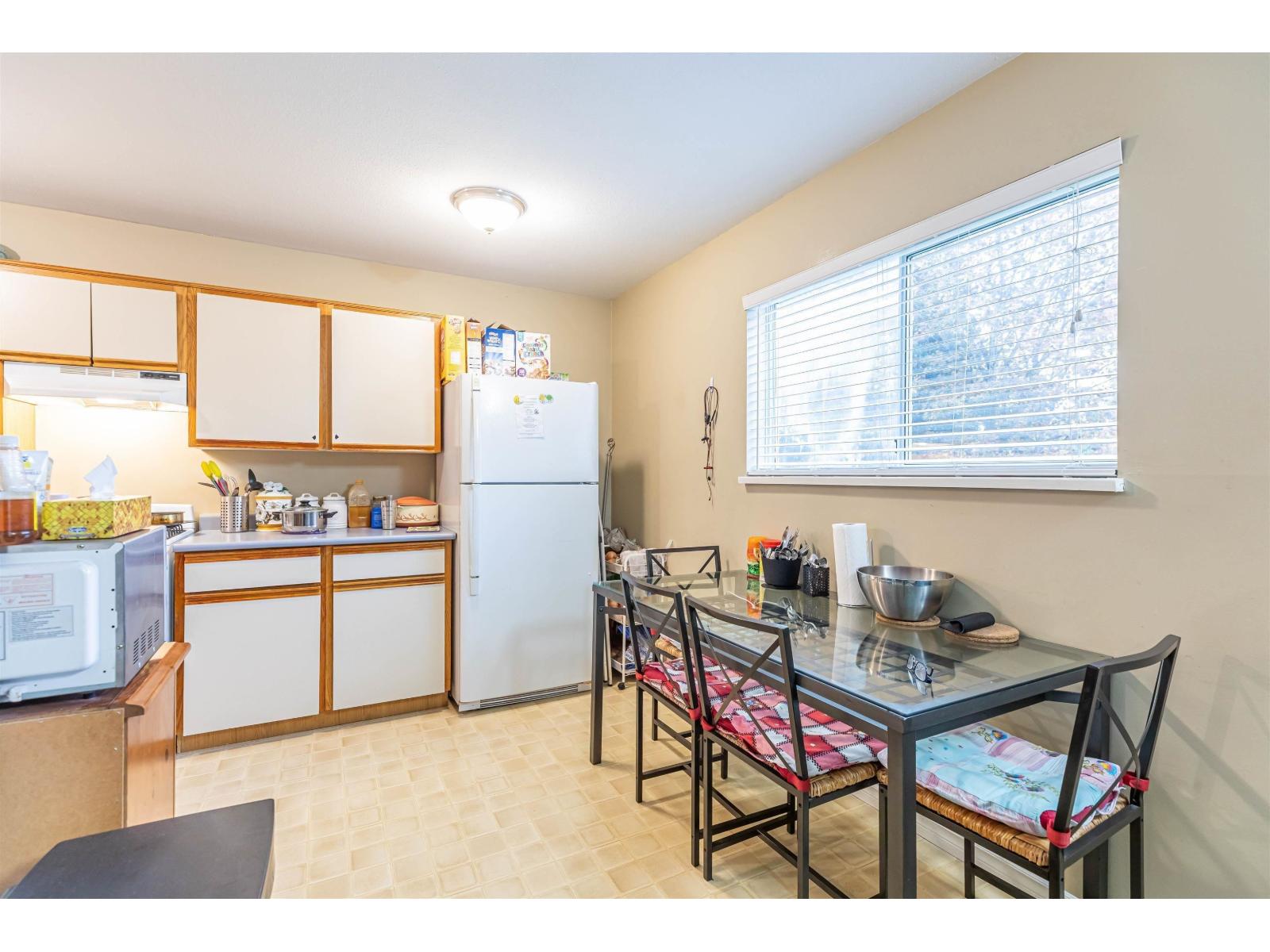 14312 69a Avenue, Surrey, British Columbia  V3W 0E2 - Photo 11 - R3116803