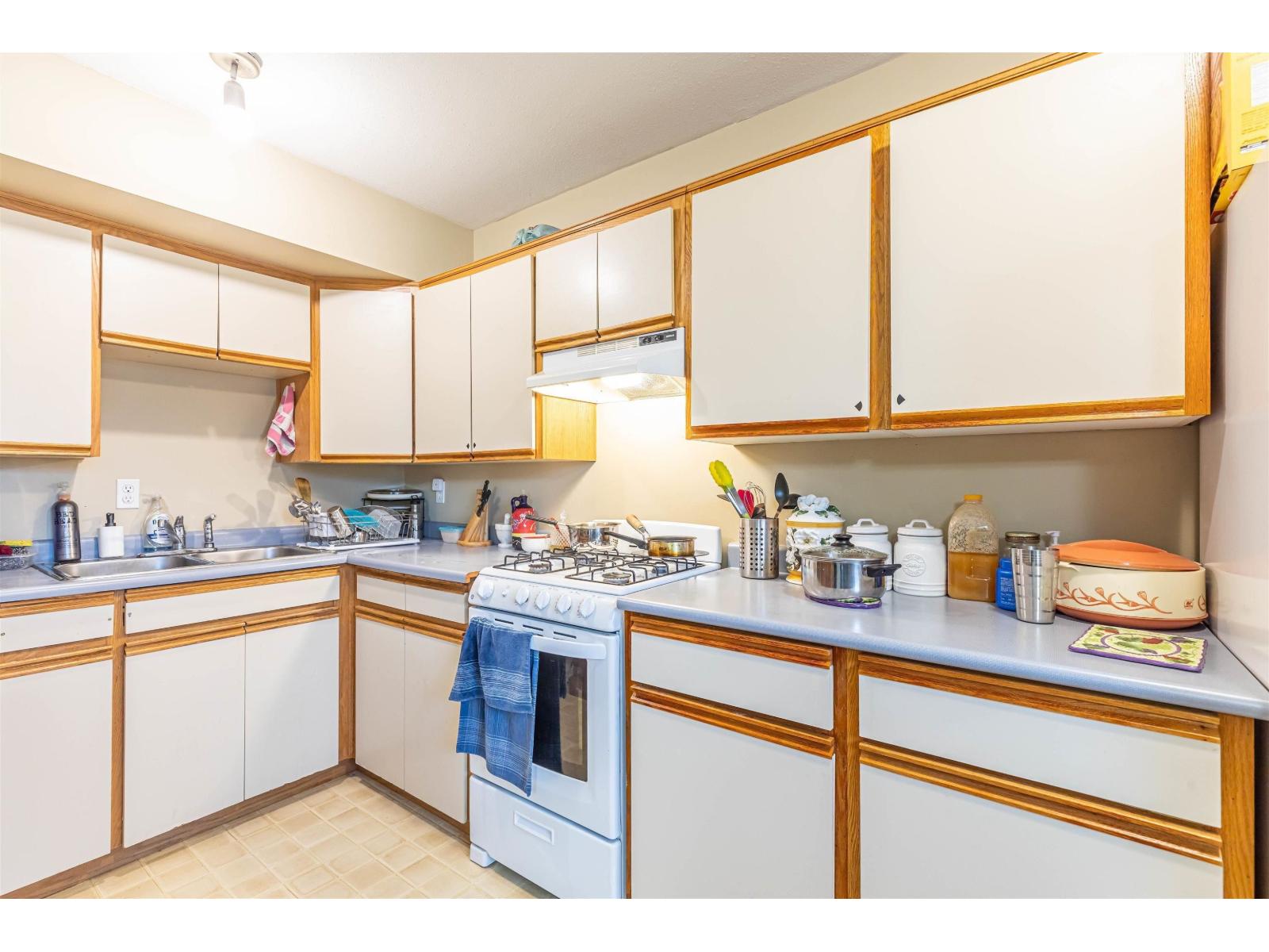 14312 69a Avenue, Surrey, British Columbia  V3W 0E2 - Photo 10 - R3116803