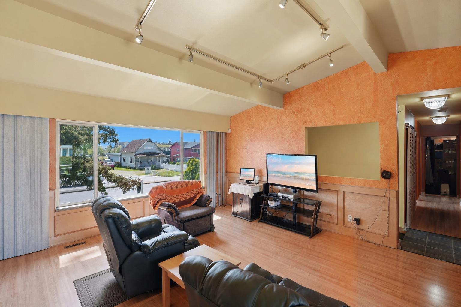 17569 60 Avenue, Surrey, British Columbia  V3S 1T9 - Photo 3 - R3116265