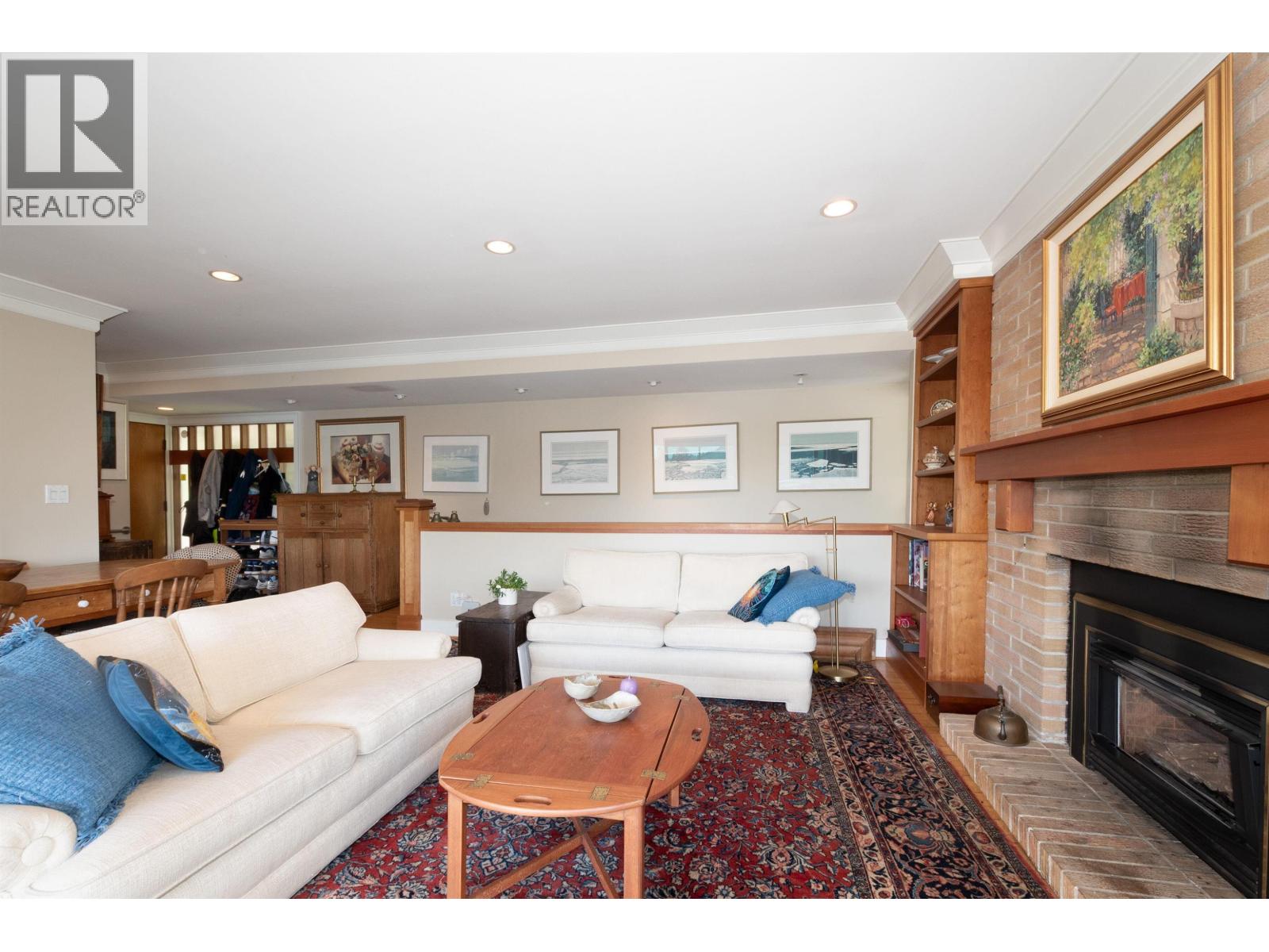 4455 Harris Place, North Vancouver, British Columbia  V7G 1E9 - Photo 10 - R3116908