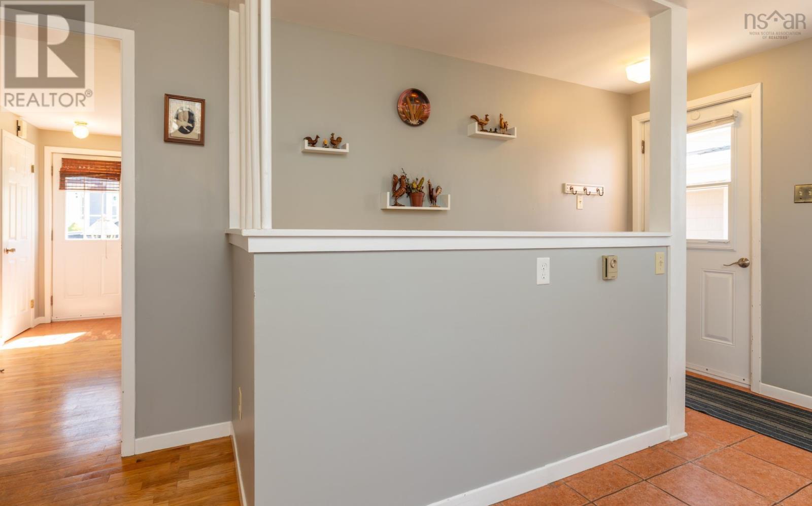 5 Whipple Street, Yarmouth, Nova Scotia  B5A 1W3 - Photo 14 - 202608677