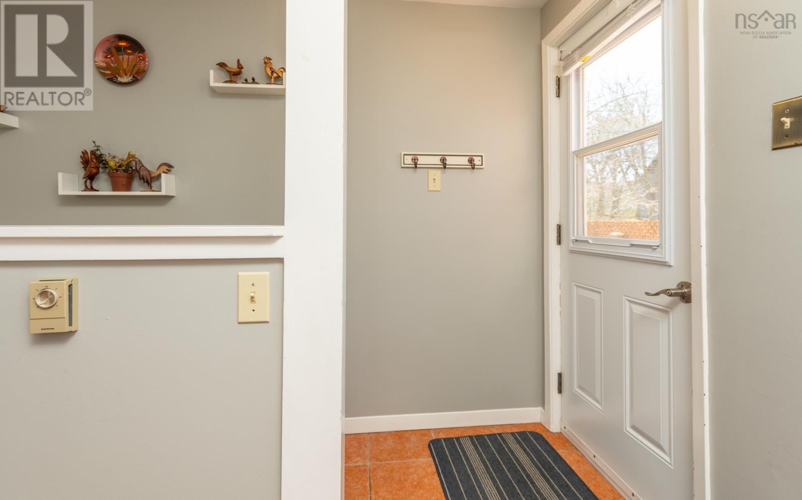 5 Whipple Street, Yarmouth, Nova Scotia  B5A 1W3 - Photo 30 - 202608677