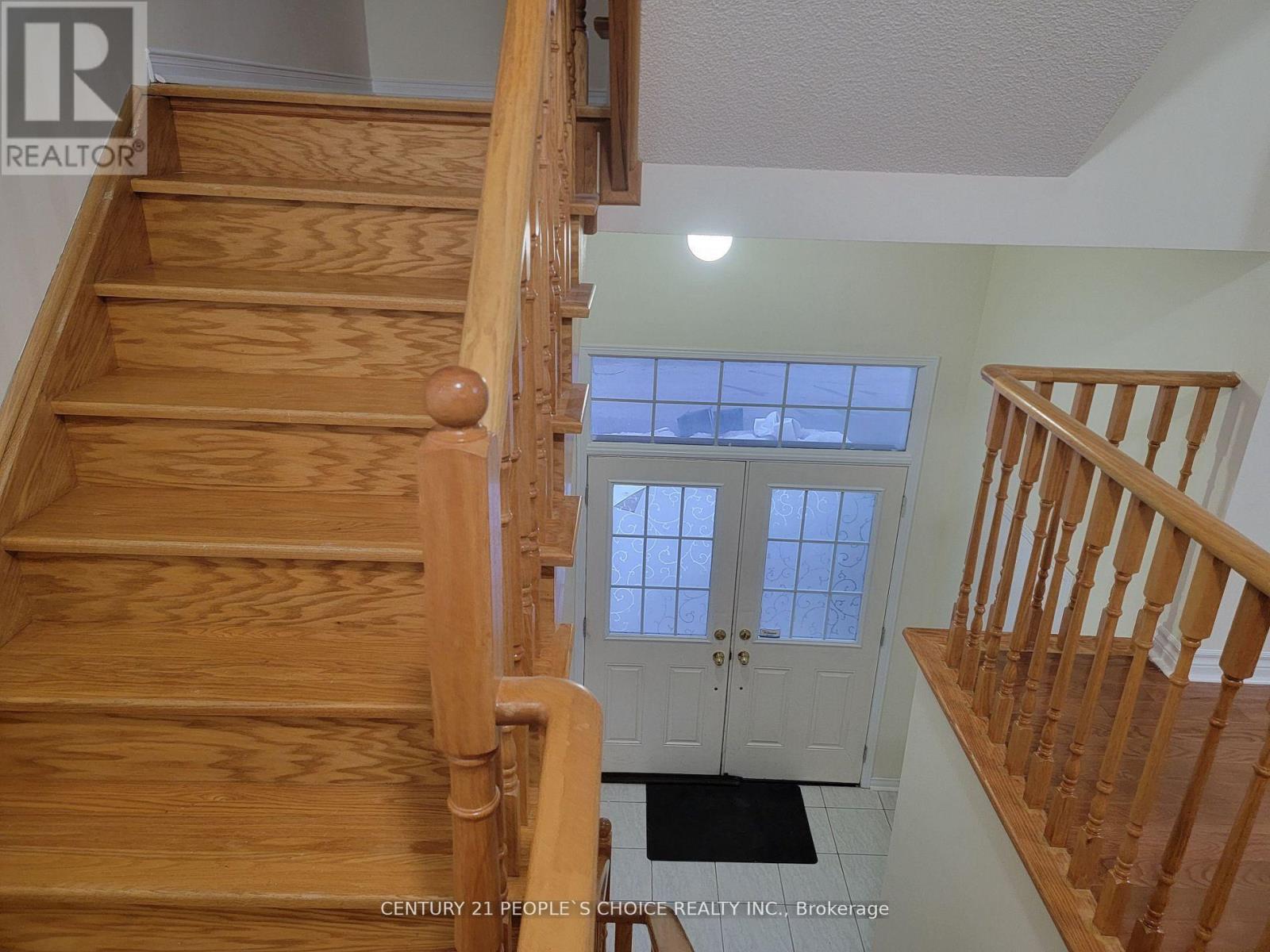 783 Millworks Crescent, Mississauga, Ontario  L5B 0B9 - Photo 3 - W13059170