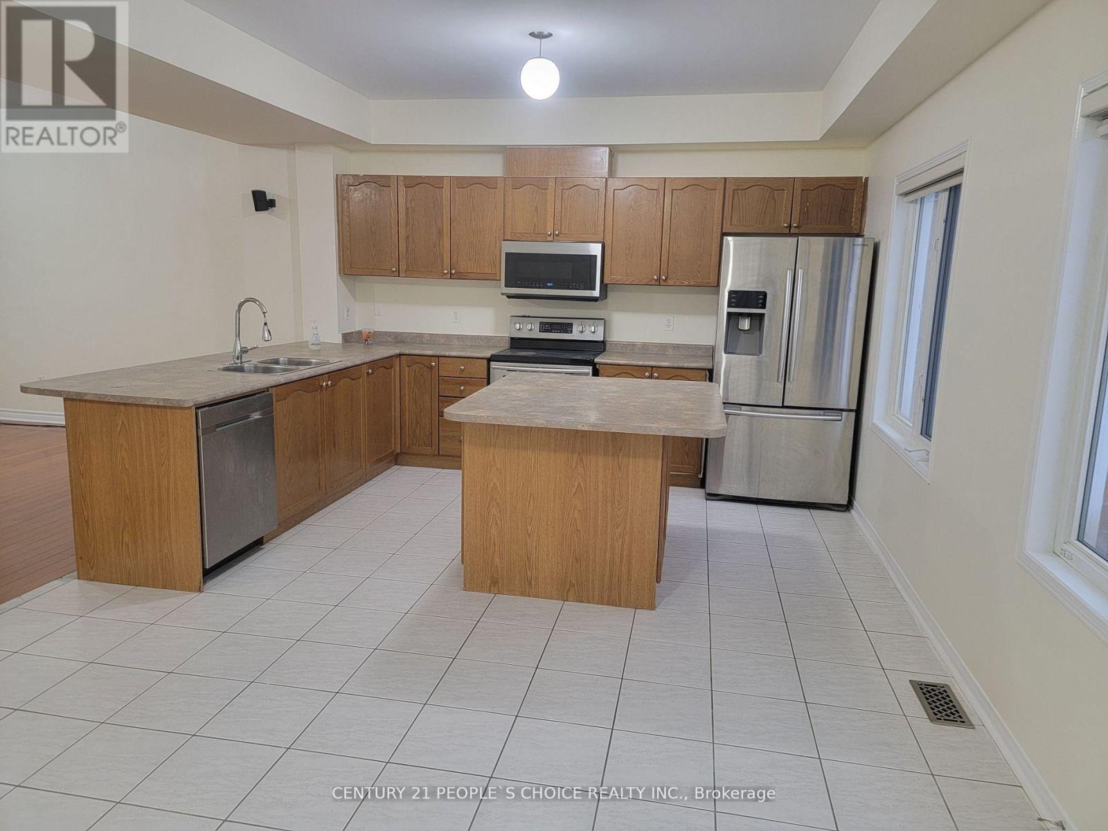 783 Millworks Crescent, Mississauga, Ontario  L5B 0B9 - Photo 9 - W13059170