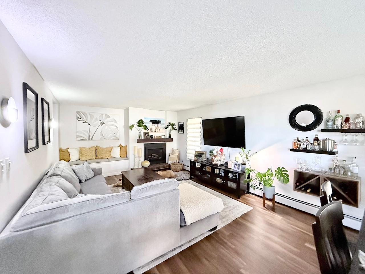 301 1389 Winter Street, Surrey, British Columbia  V4B 3Y2 - Photo 3 - R3110340