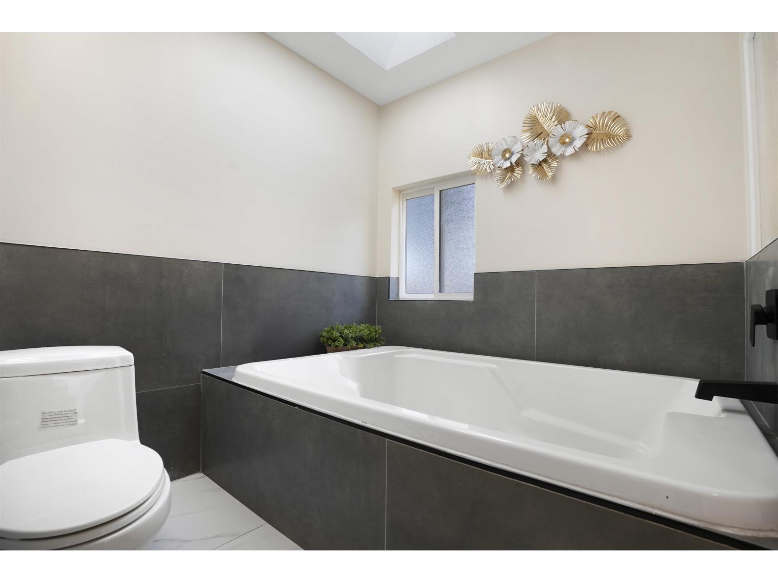 13846 18 Avenue, Surrey, British Columbia  V4A 1W4 - Photo 26 - R3117392