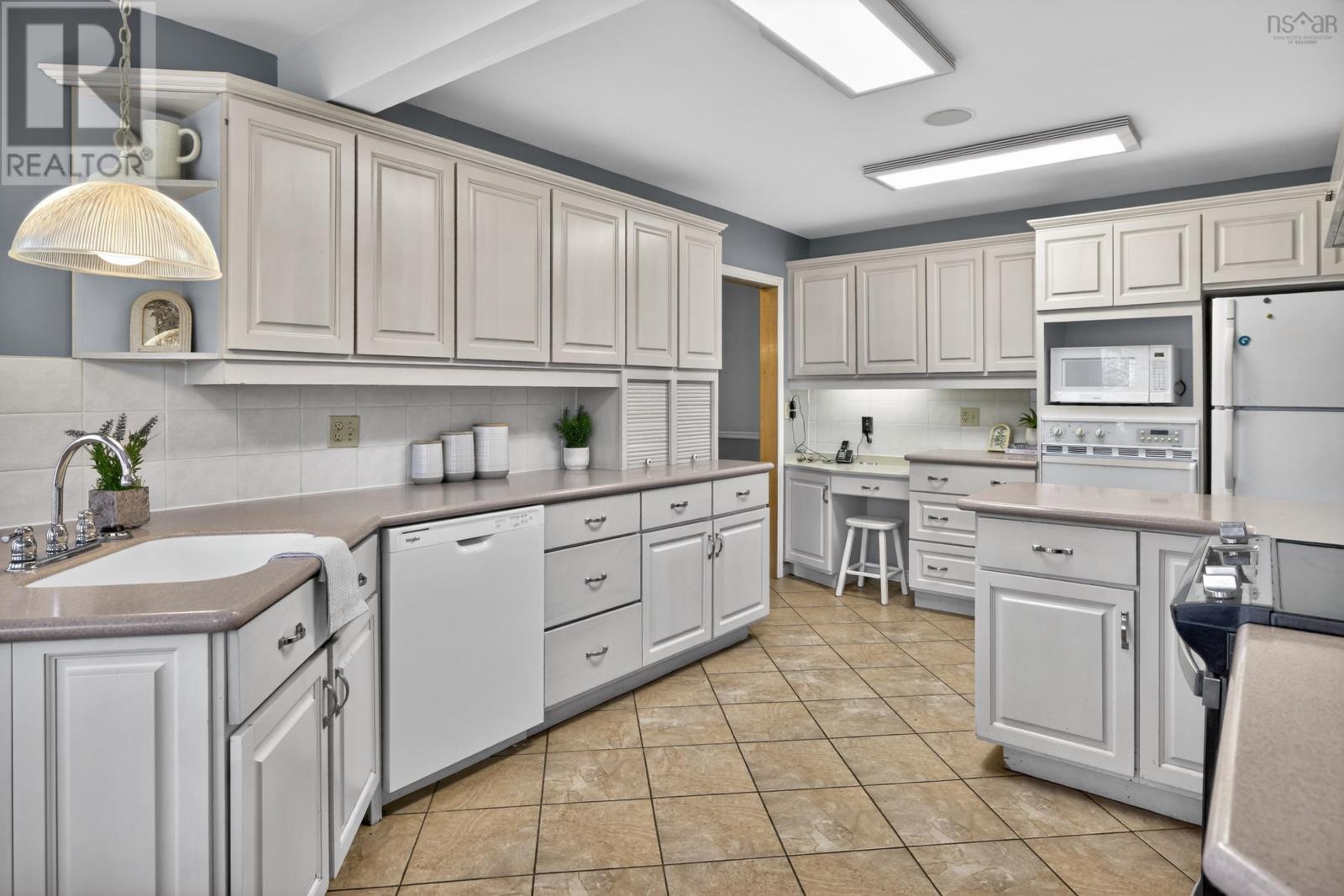 453 Waverley Road, Dartmouth, Nova Scotia  B2X 2G3 - Photo 21 - 202609000