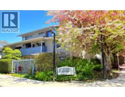 10 2118 EASTERN AVENUE, North Vancouver, British Columbia