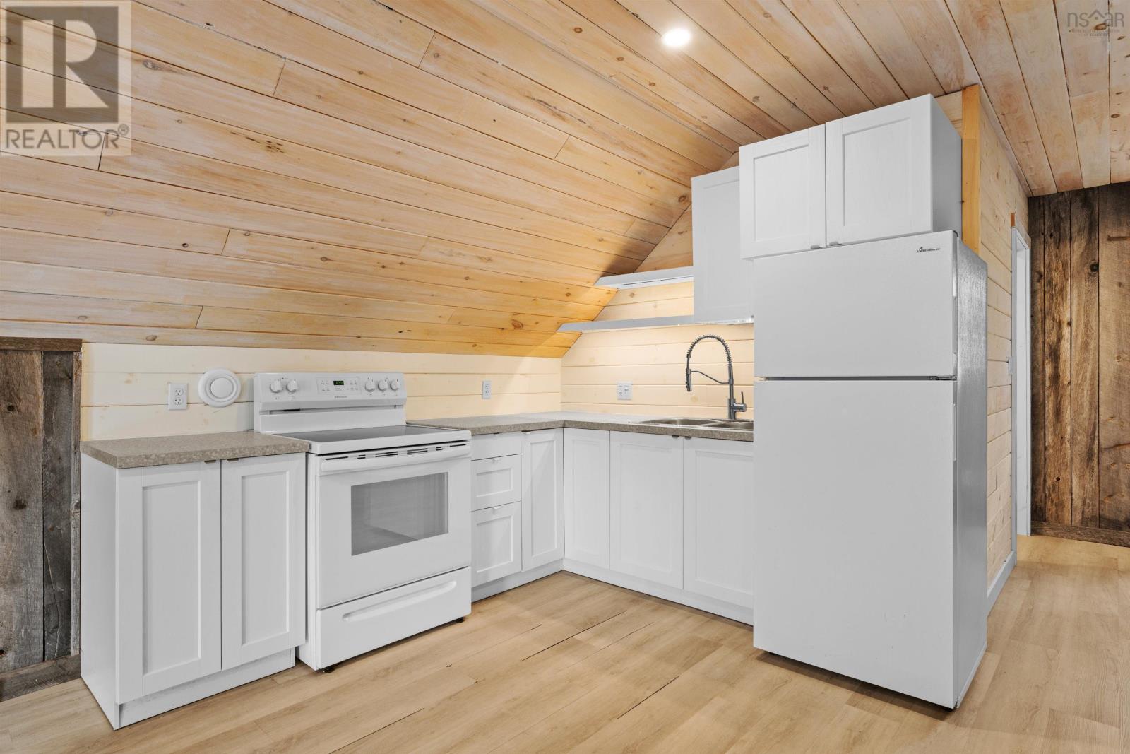 27 Pig Loop Road, Chester, Nova Scotia  B0J 1J0 - Photo 19 - 202609003