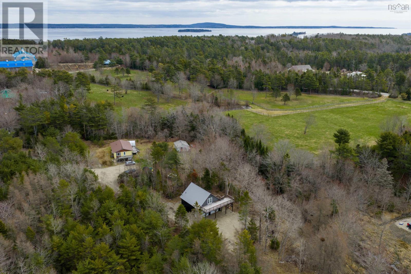27 Pig Loop Road, Chester, Nova Scotia  B0J 1J0 - Photo 3 - 202609003