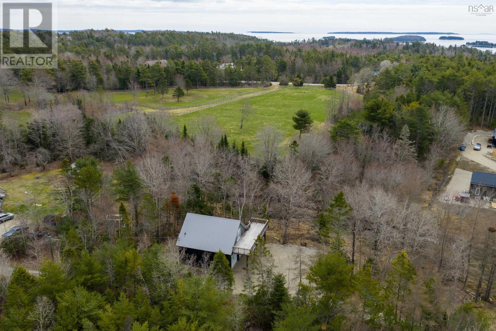 27 Pig Loop Road, Chester, Nova Scotia  B0J 1J0 - Photo 2 - 202609003