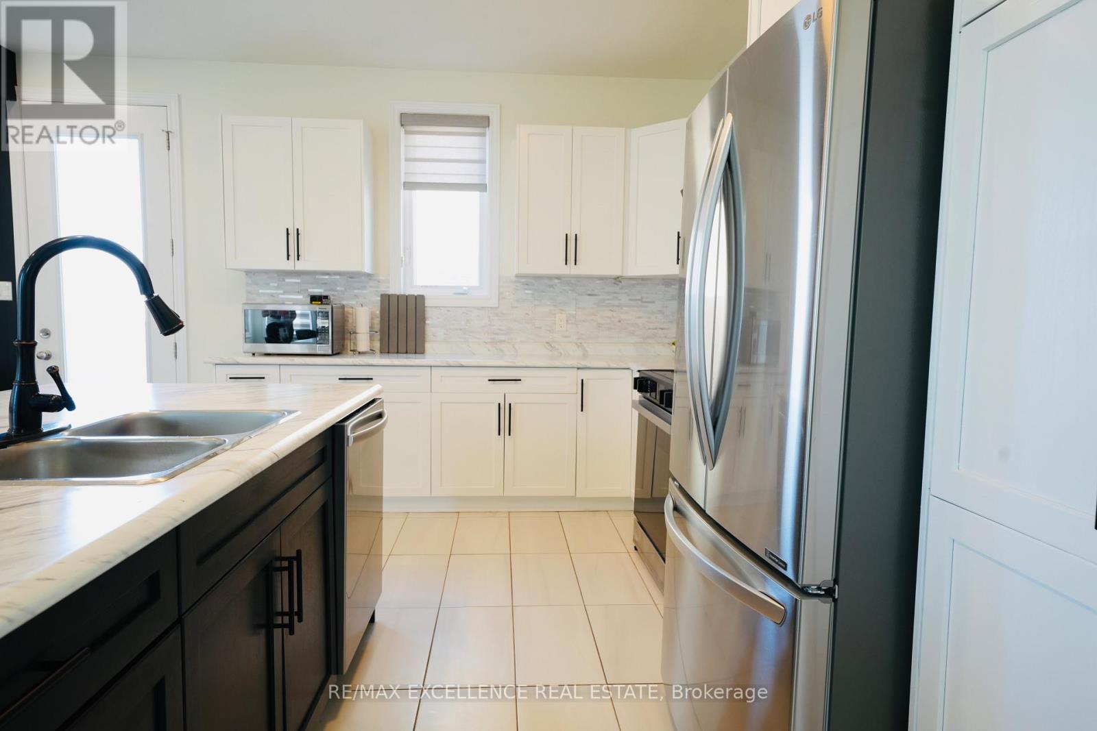 1689 Aukett Drive, London North, Ontario  N5X 0N2 - Photo 11 - X13059174