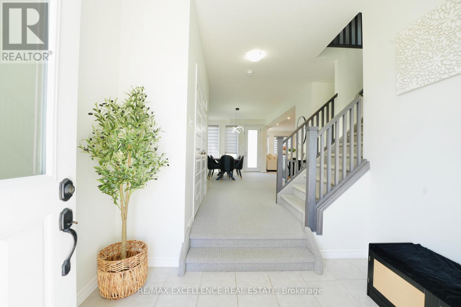 1689 Aukett Drive, London North, Ontario  N5X 0N2 - Photo 3 - X13059174