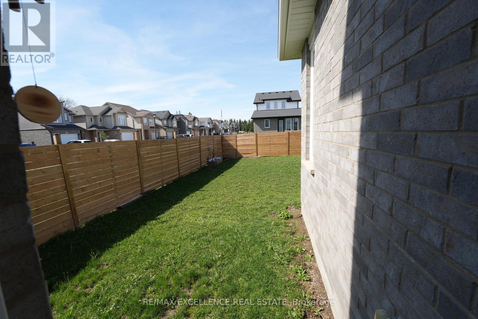 1689 Aukett Drive, London North, Ontario  N5X 0N2 - Photo 37 - X13059174