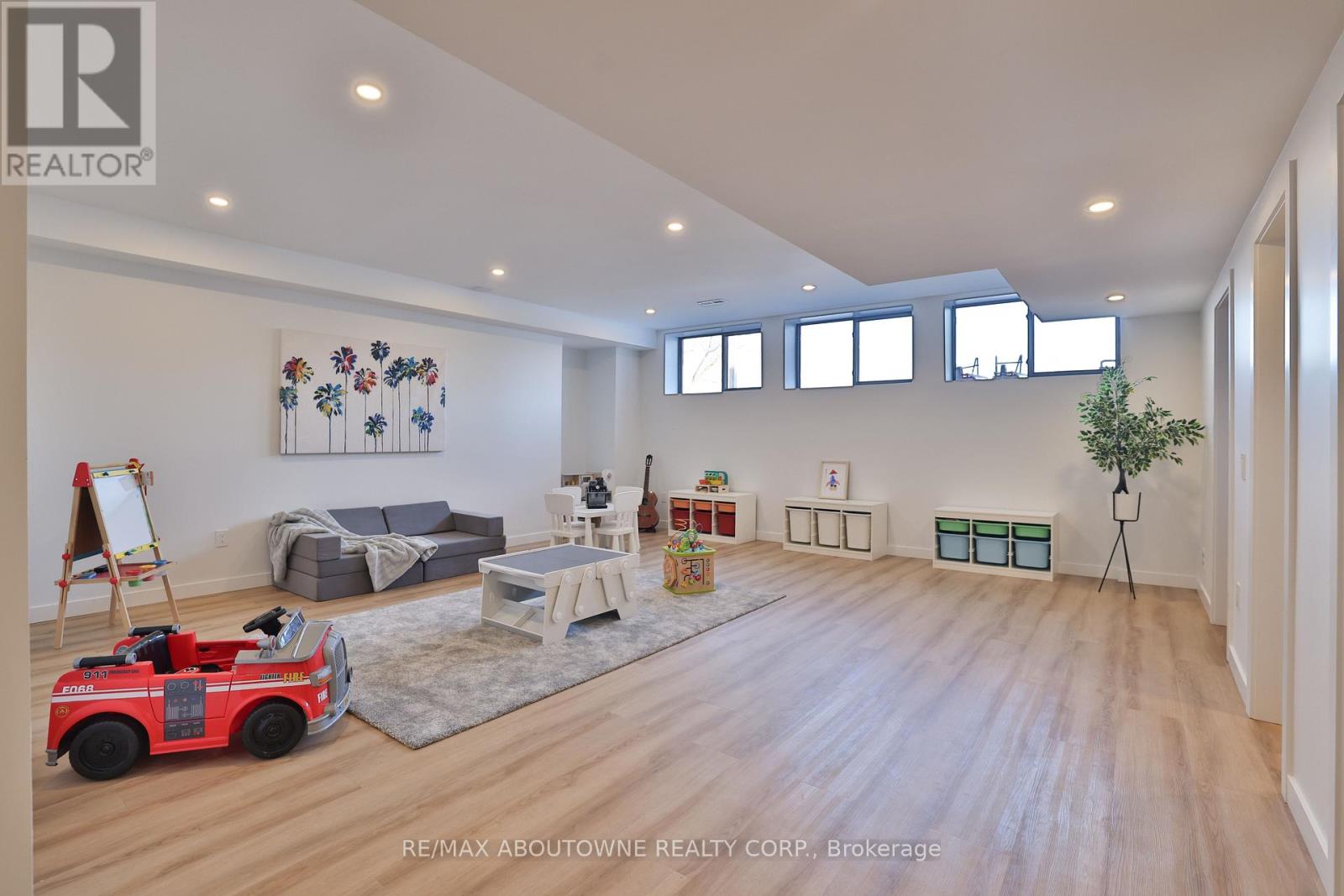 70 Upper Mount Albion Road, Hamilton, Ontario  L8J 2S1 - Photo 35 - X13059212