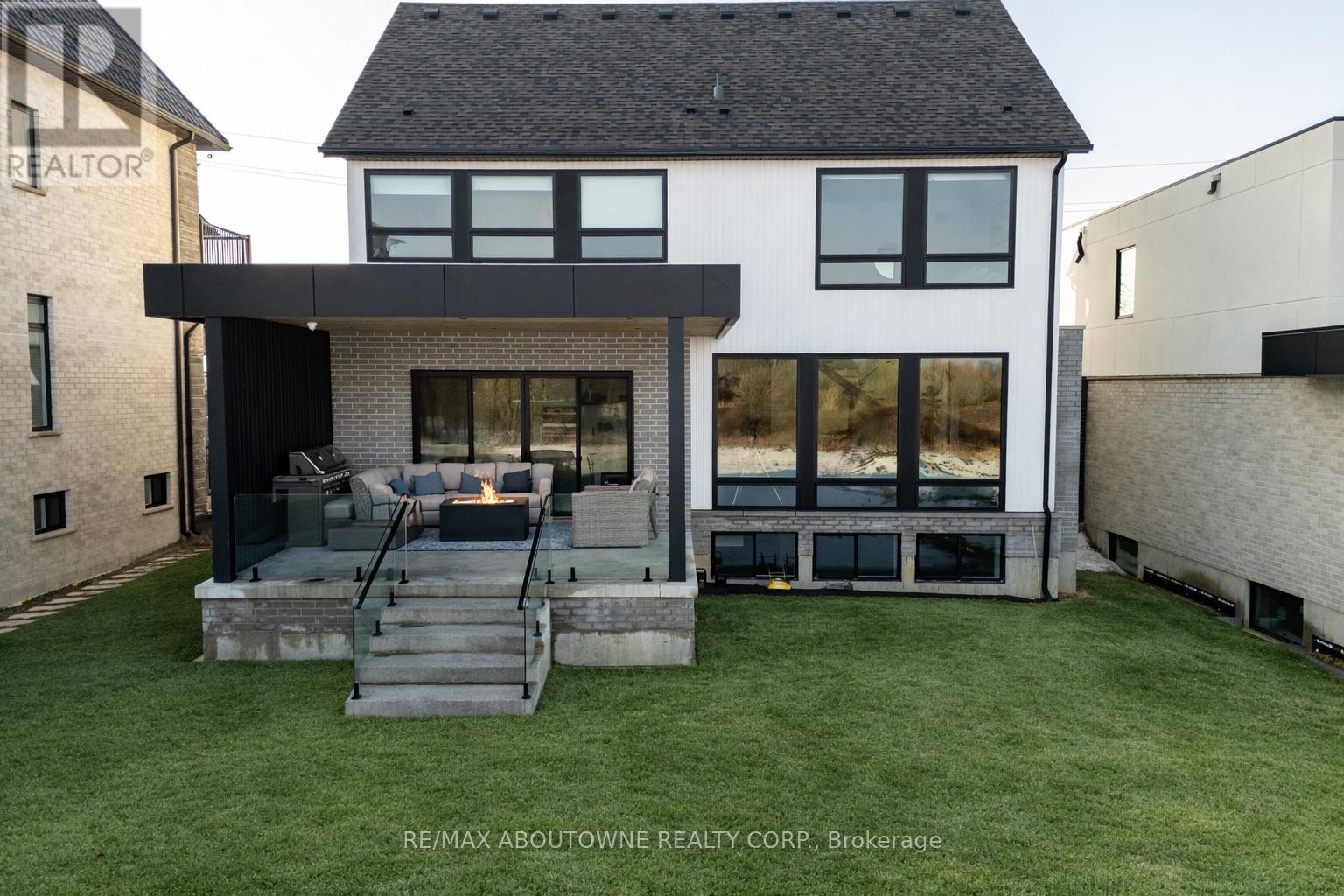 70 Upper Mount Albion Road, Hamilton, Ontario  L8J 2S1 - Photo 39 - X13059212