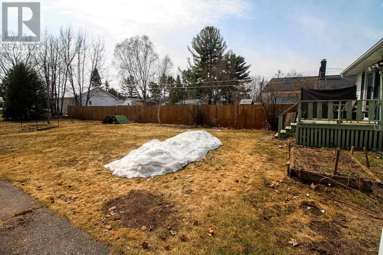 39 Lawson Ave, Sault Ste. Marie, Ontario  P6B 4E8 - Photo 29 - SM260813