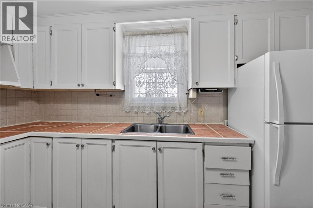 192 Ivon Avenue, Hamilton, Ontario  L8H 5S8 - Photo 15 - 40825463