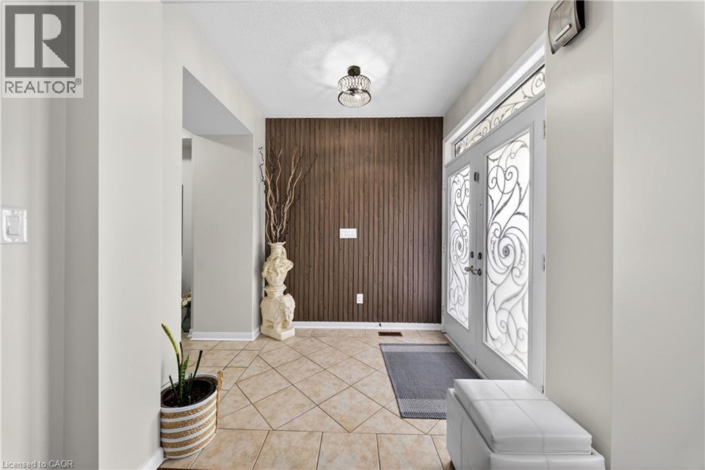 207 Arthur Fach Drive, Cambridge, Ontario  N1T 2G2 - Photo 6 - 40825422