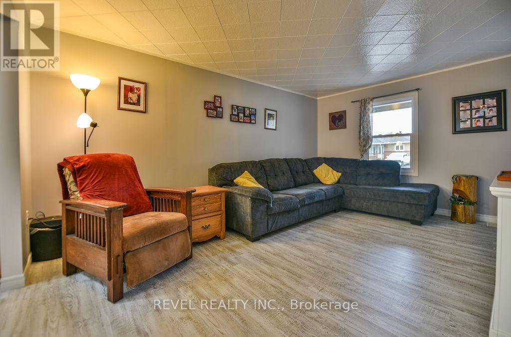 379 Cedar Street N, Timmins, Ontario  P4N 6K1 - Photo 5 - T13057018