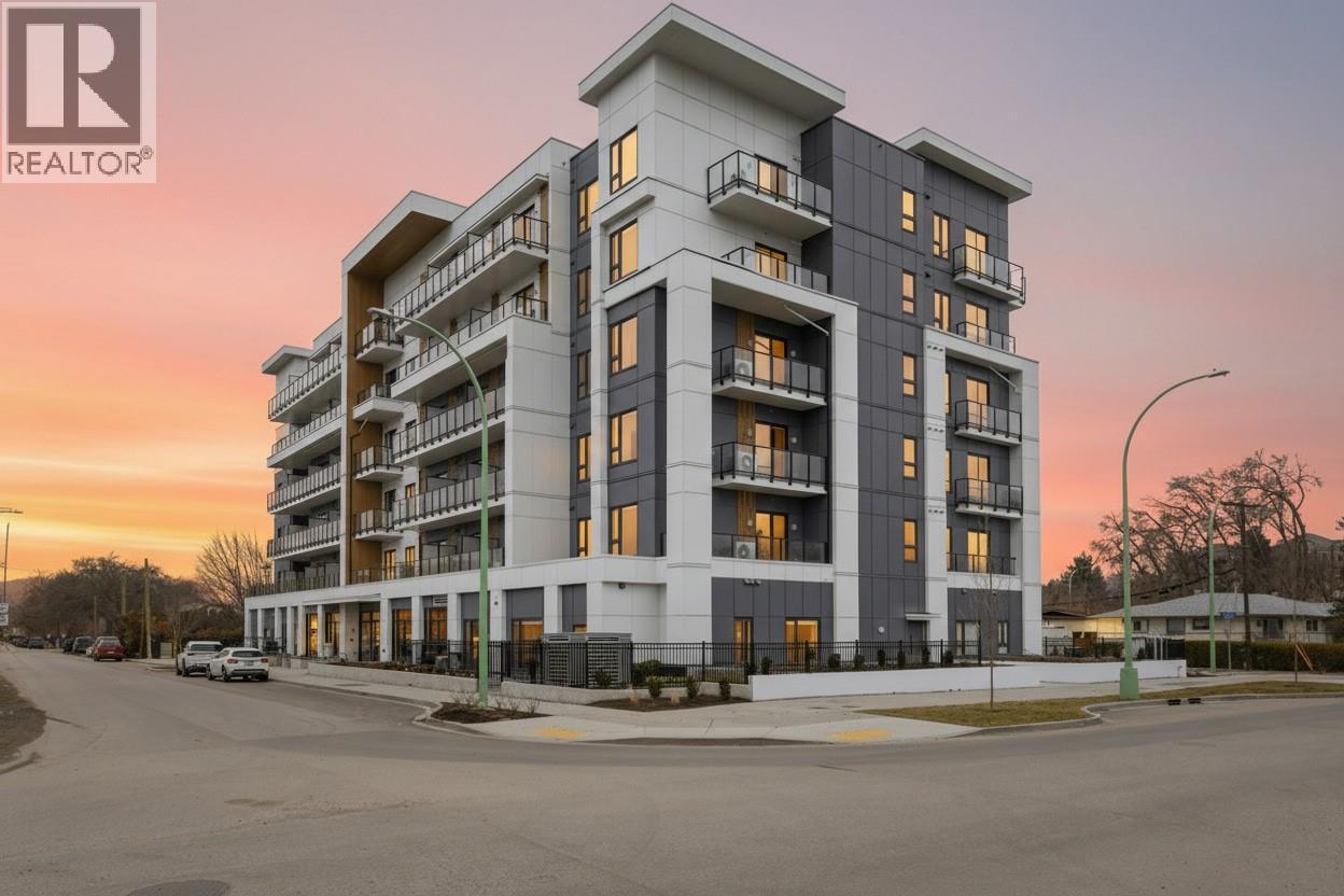 1390 Pridham Avenue Unit# TH4 Lot# 3, Kelowna, British Columbia