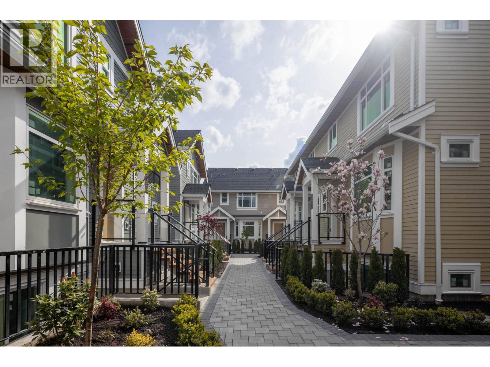 2316 Brock Street, Vancouver, British Columbia  V5N 2Z7 - Photo 26 - R3117043