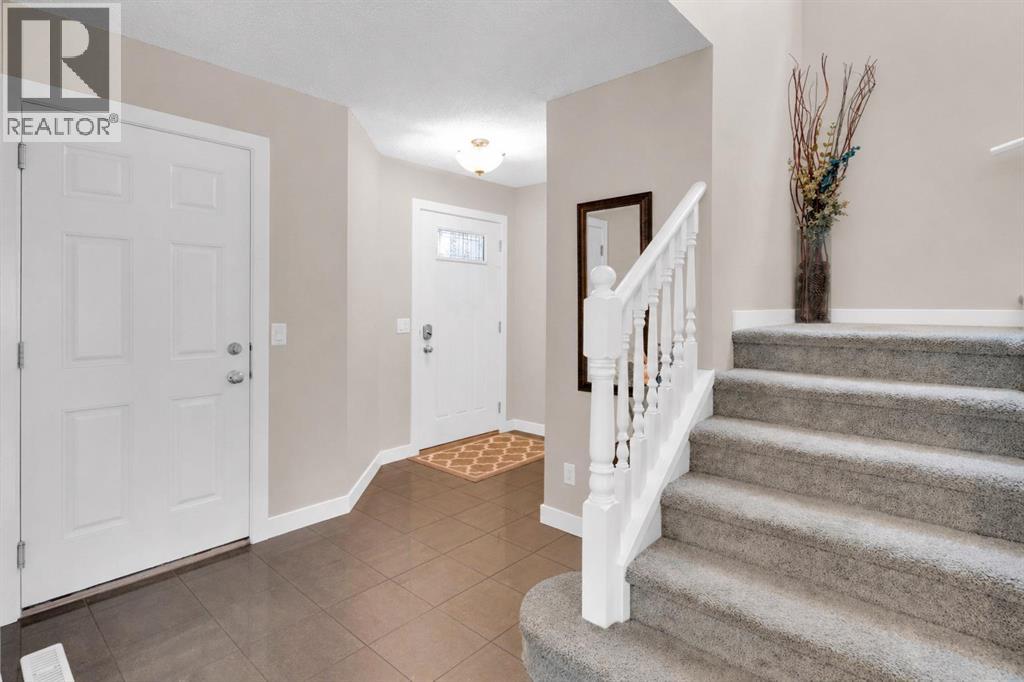 1039 Kings Heights Road SE, Airdrie, Alberta  T4A 0M5 - Photo 2 - A2304190