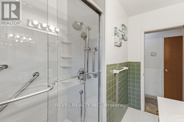 14 Masefield Crescent, London East, Ontario  N5V 1N1 - Photo 16 - X13059394