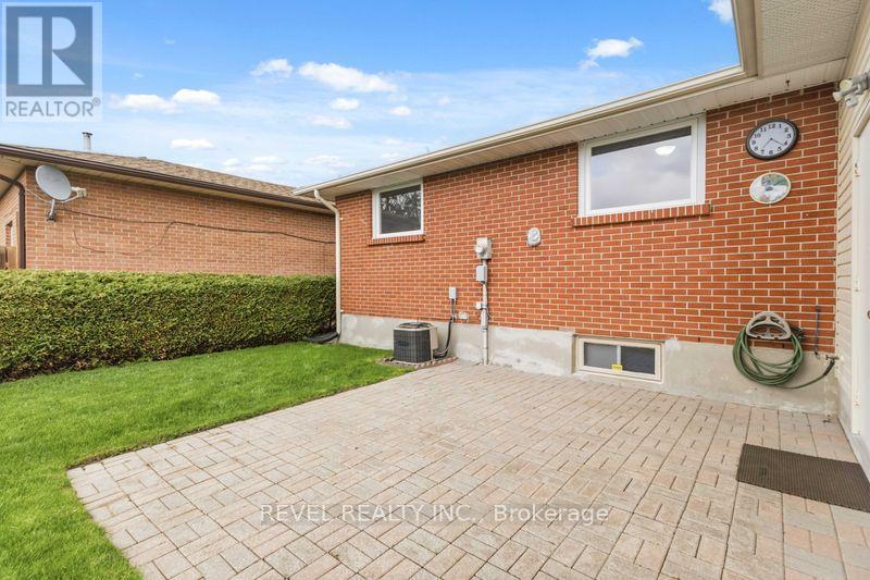 14 Masefield Crescent, London East, Ontario  N5V 1N1 - Photo 35 - X13059394