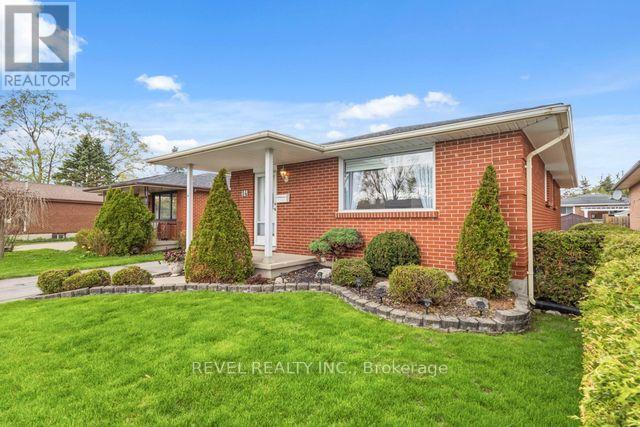 14 Masefield Crescent, London East, Ontario  N5V 1N1 - Photo 4 - X13059394