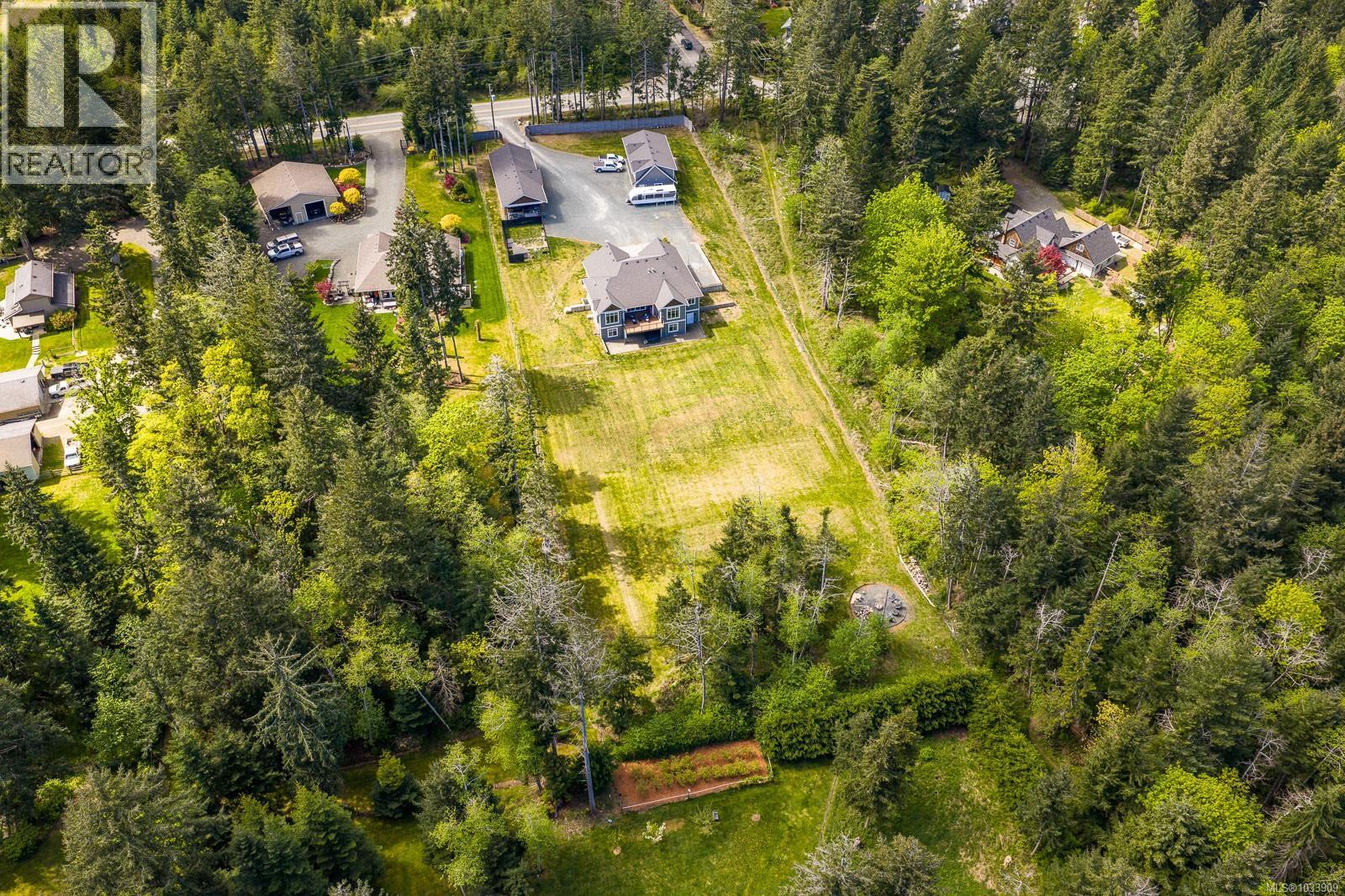 2294/2290 Waveland Rd, Courtenay, British Columbia  V9J 1X8 - Photo 2 - 1033909