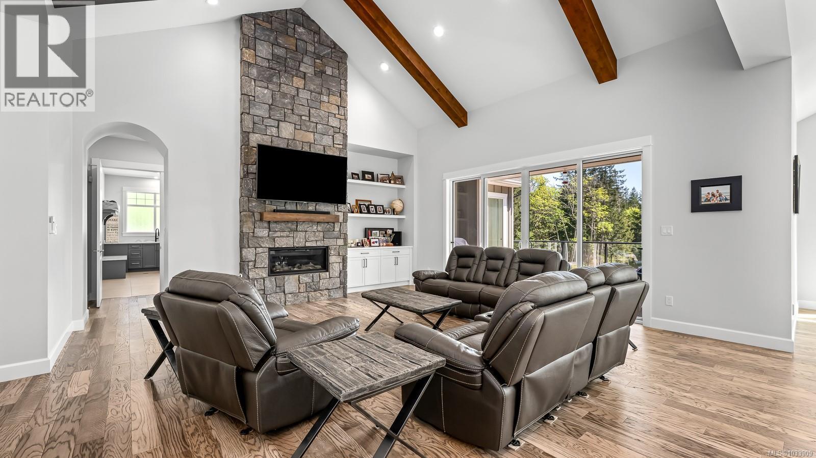 2294/2290 Waveland Rd, Courtenay, British Columbia  V9J 1X8 - Photo 23 - 1033909