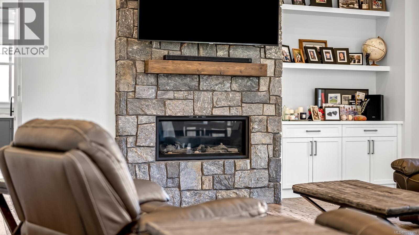 2294/2290 Waveland Rd, Courtenay, British Columbia  V9J 1X8 - Photo 24 - 1033909