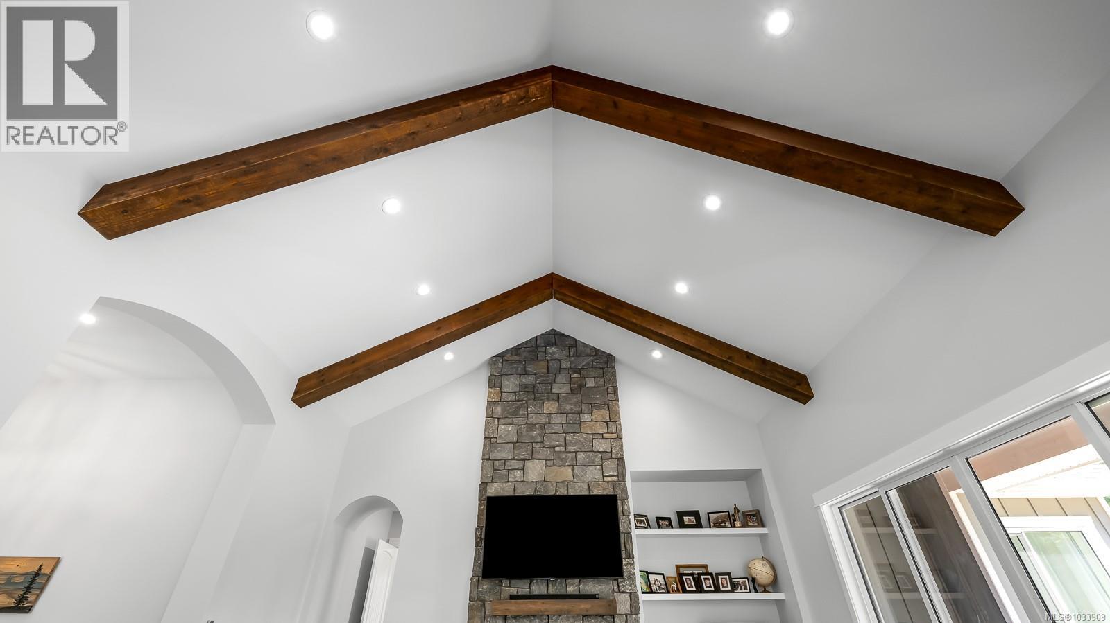 2294/2290 Waveland Rd, Courtenay, British Columbia  V9J 1X8 - Photo 25 - 1033909