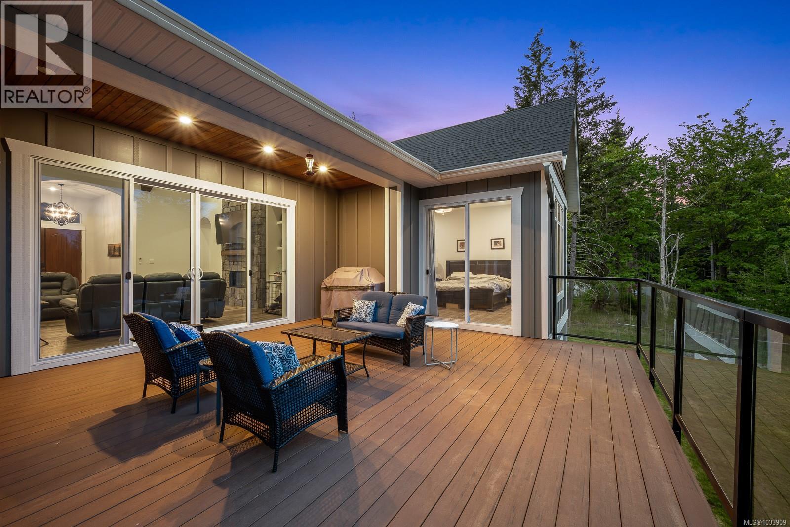 2294/2290 Waveland Rd, Courtenay, British Columbia  V9J 1X8 - Photo 33 - 1033909