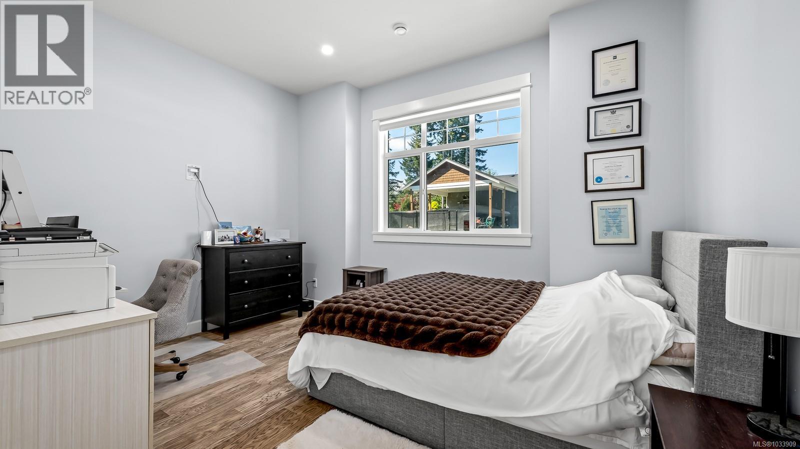 2294/2290 Waveland Rd, Courtenay, British Columbia  V9J 1X8 - Photo 37 - 1033909