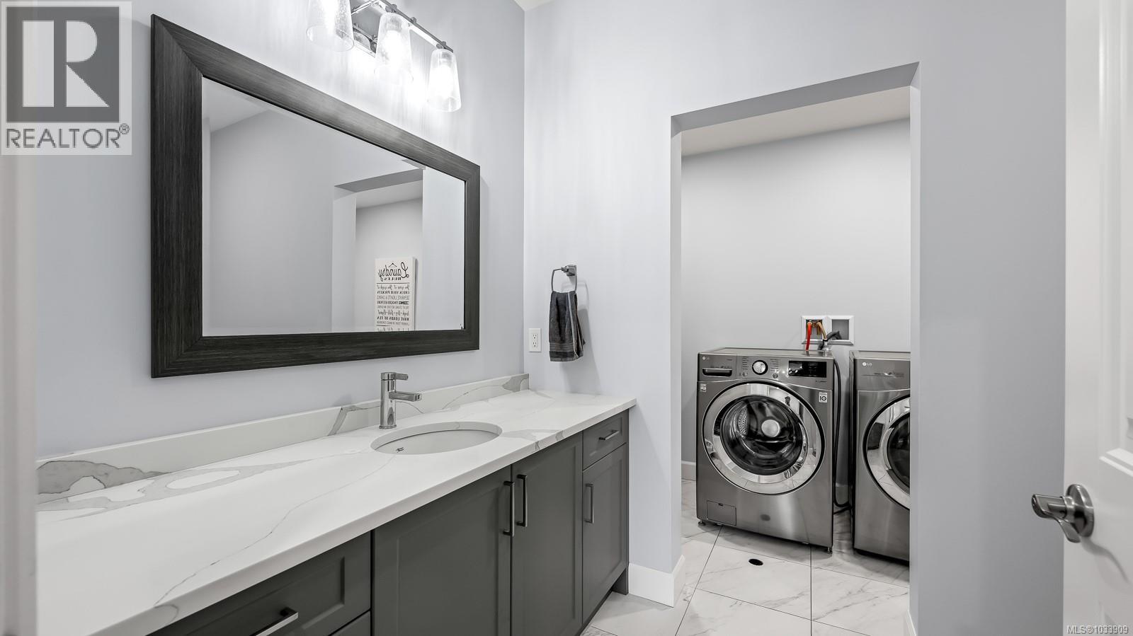 2294/2290 Waveland Rd, Courtenay, British Columbia  V9J 1X8 - Photo 46 - 1033909