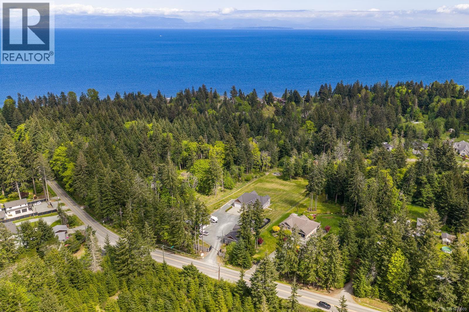 2294/2290 Waveland Rd, Courtenay, British Columbia  V9J 1X8 - Photo 5 - 1033909