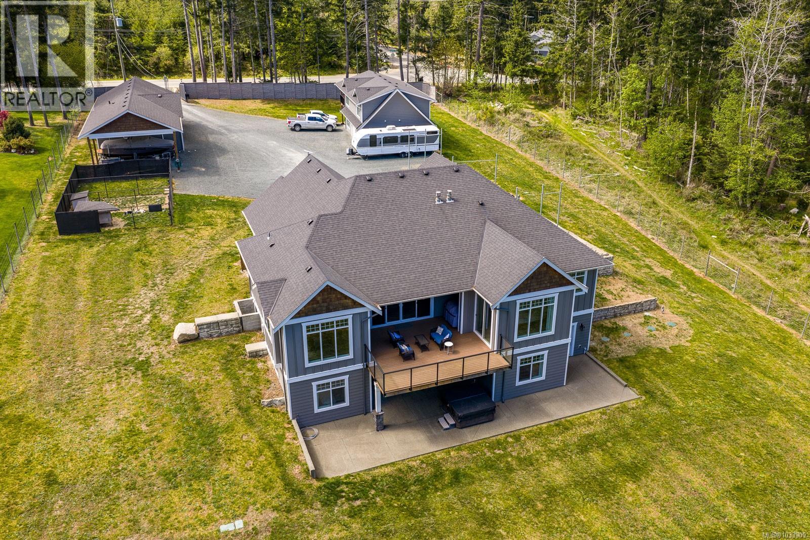 2294/2290 Waveland Rd, Courtenay, British Columbia  V9J 1X8 - Photo 52 - 1033909