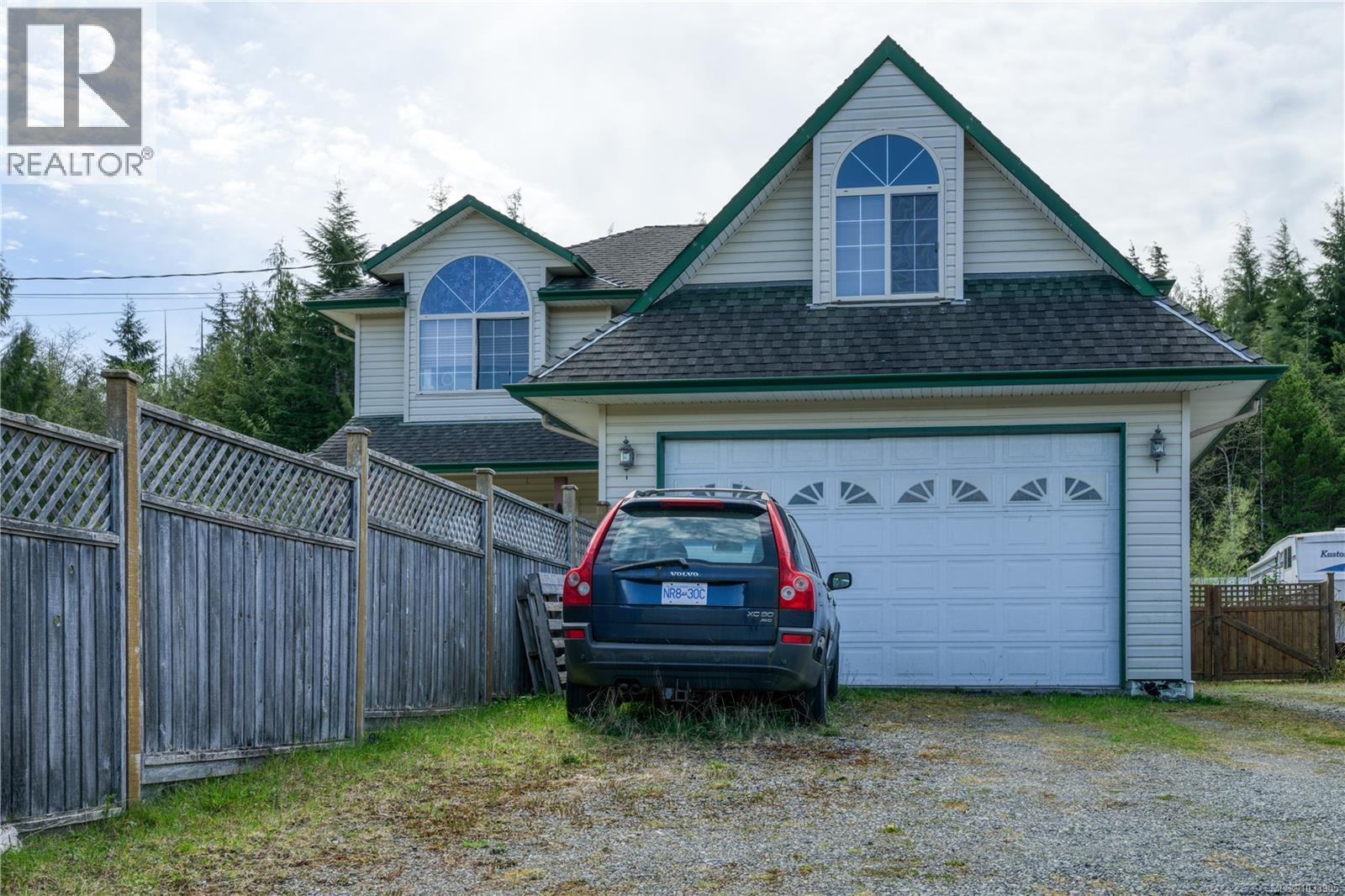 5000 Beaver Harbour Rd, Port Hardy, British Columbia  V0N 2R0 - Photo 1 - 1033905