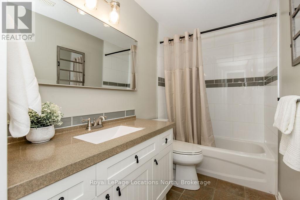 1094 River Road W, Wasaga Beach, Ontario  L9Z 2W7 - Photo 39 - S12866208