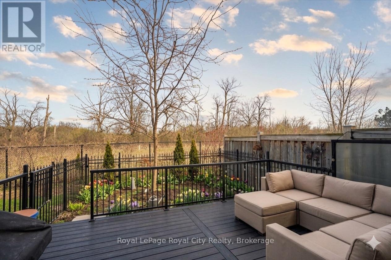 108 Mussen Street, Guelph, Ontario  N1E 0K2 - Photo 4 - X12862412