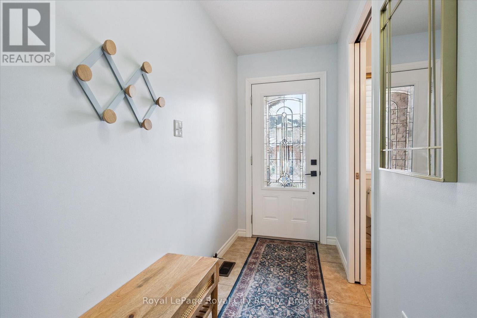 108 Mussen Street, Guelph, Ontario  N1E 0K2 - Photo 7 - X12862412