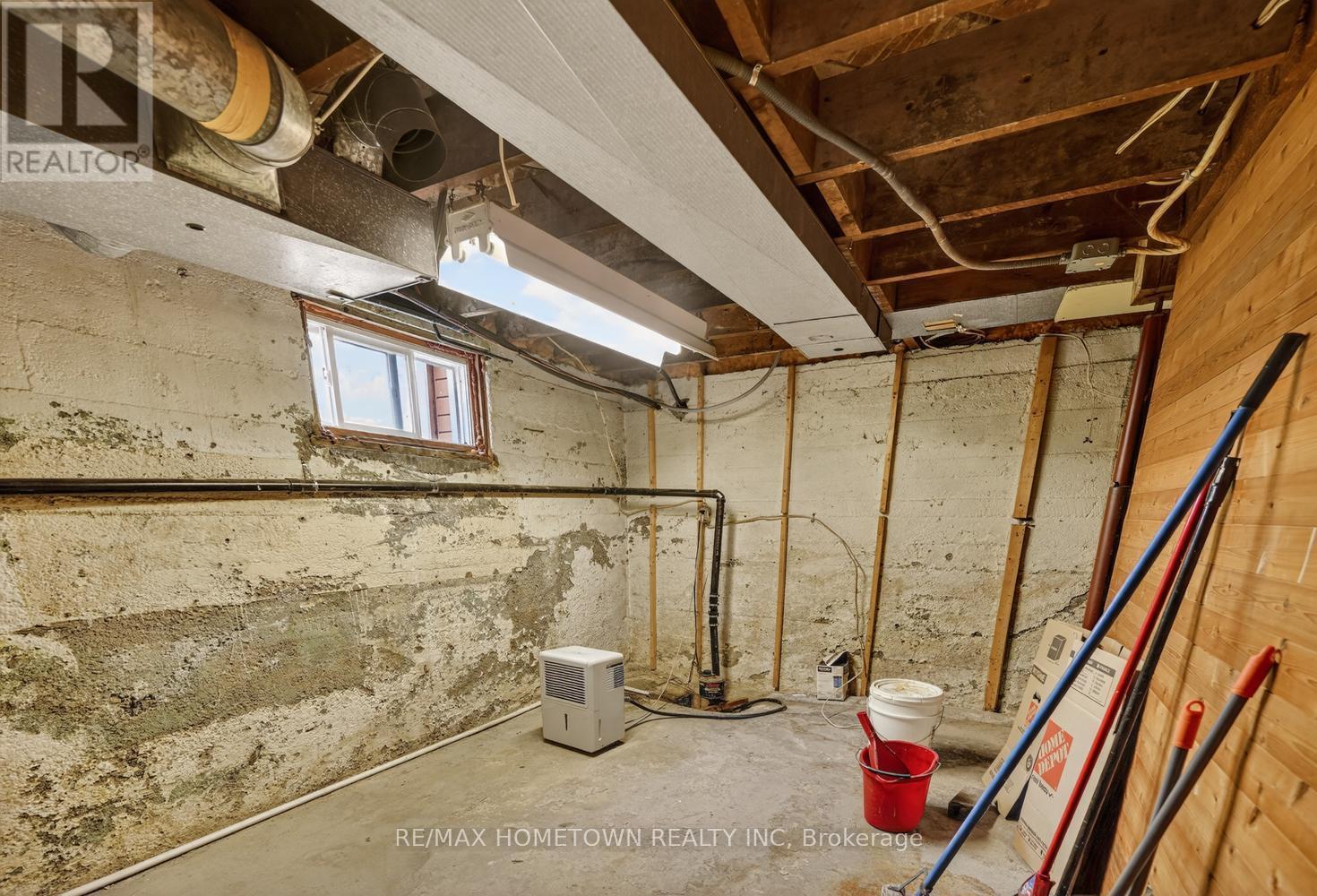 36 Centre Street, Brockville, Ontario  K6V 5S5 - Photo 37 - X13059302