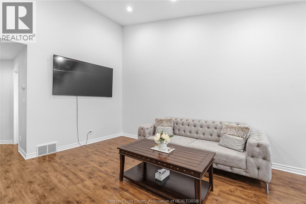 1022 Lexington Circle, Windsor, Ontario  N8S 4T3 - Photo 8 - 26009487