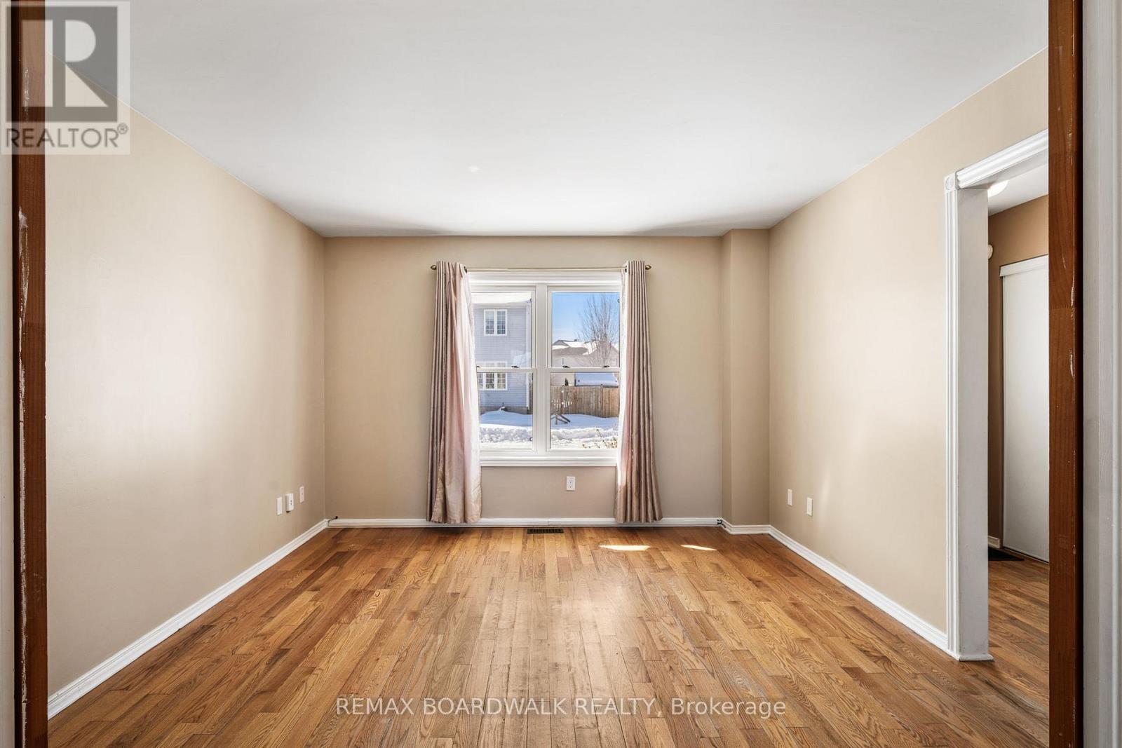 45 Johnston Street, Carleton Place, Ontario  K7C 4R7 - Photo 7 - X12807230