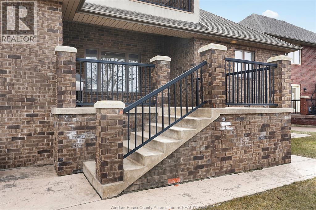 199 Ellison, Leamington, Ontario  N8H 0A2 - Photo 12 - 26008497