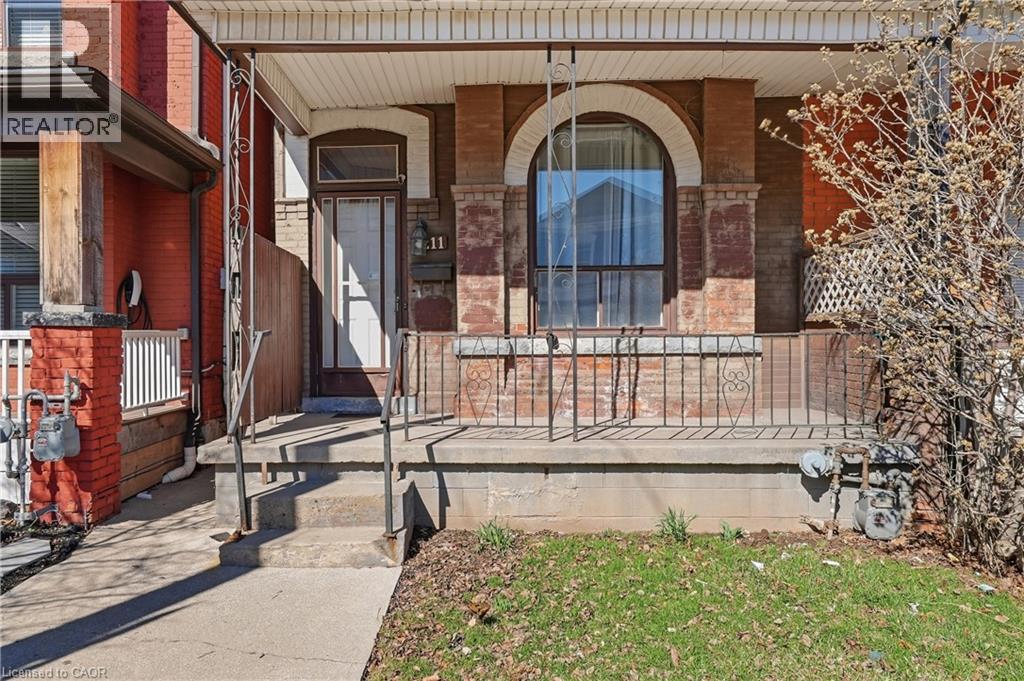 211 West Avenue N, Hamilton, Ontario  L8L 5C7 - Photo 2 - 40817174