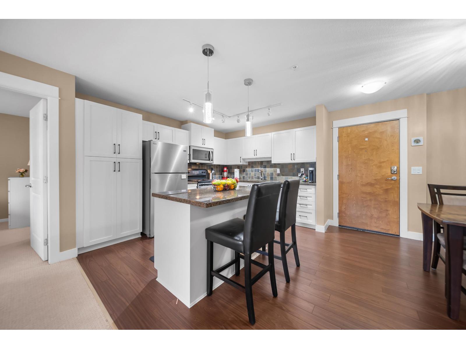 311 2990 Boulder Street, Abbotsford, British Columbia  V2T 3P8 - Photo 2 - R3107256