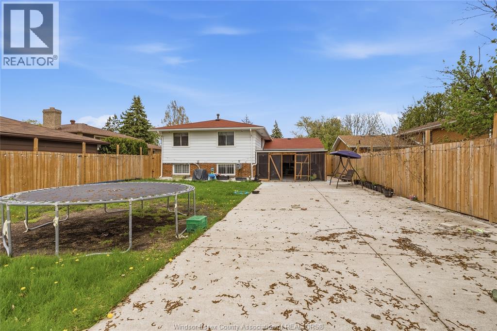 2989 Regis Avenue Unit# Lower, Windsor, Ontario  N8R 1V7 - Photo 15 - 26009492